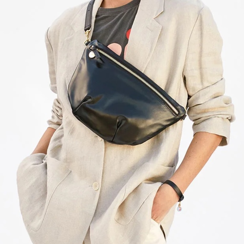 Clare V Le Grande Fanny in Black